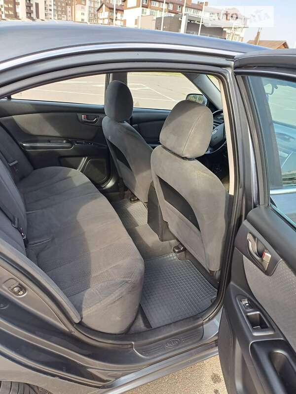 Седан Kia Magentis 2008 в Києві