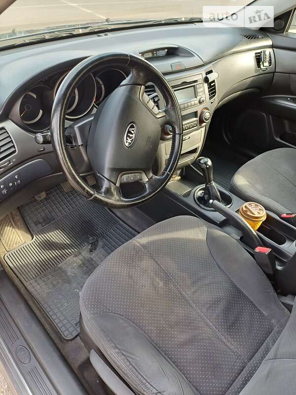 Седан Kia Magentis 2008 в Києві