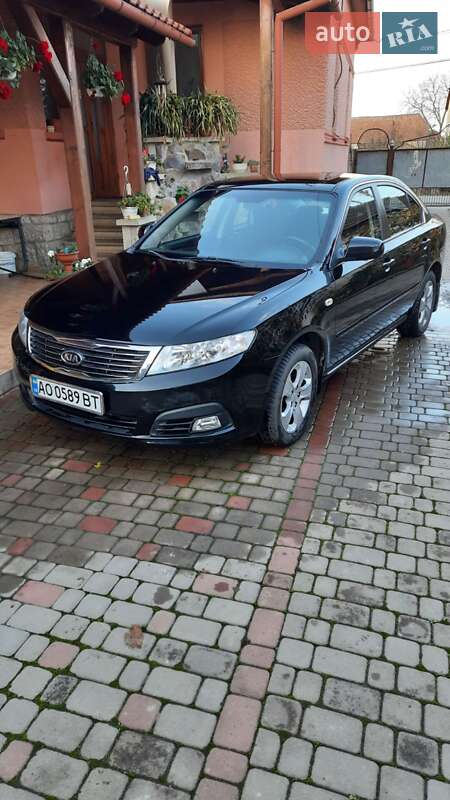 Седан Kia Magentis 2009 в Берегово