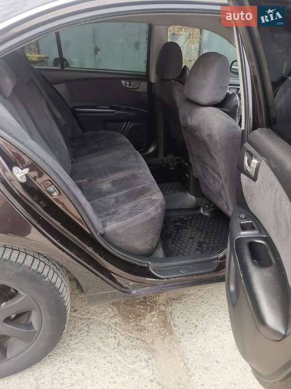 Седан Kia Magentis 2007 в Новой Ушице