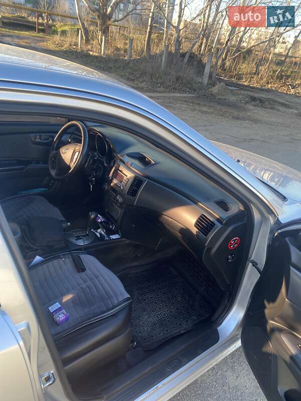 Седан Kia Magentis 2009 в Ирпене
