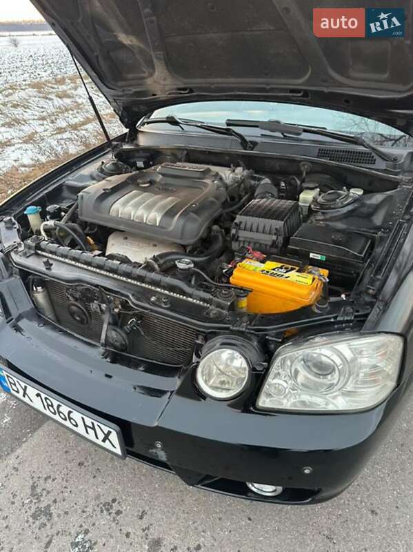 Седан Kia Magentis 2004 в Летичіві