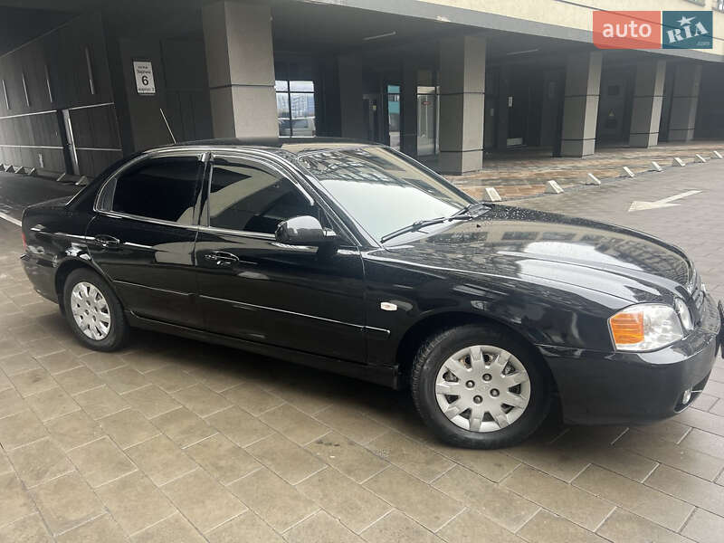 Седан Kia Magentis 2004 в Киеве