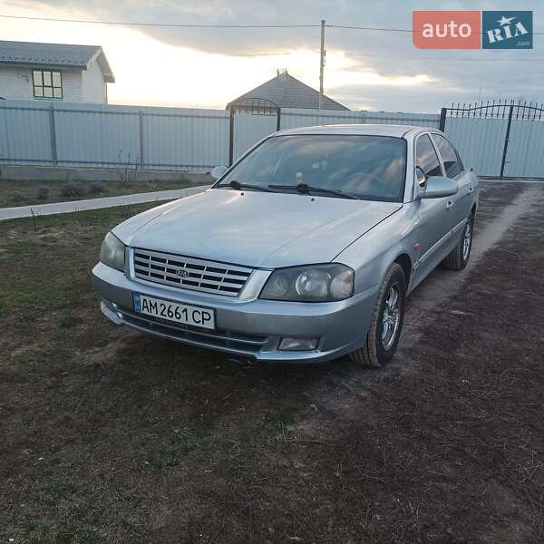 Седан Kia Magentis 2001 в Микуличах