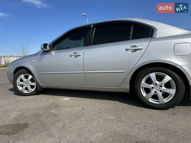 Седан Kia Magentis 2007 в Первомайске