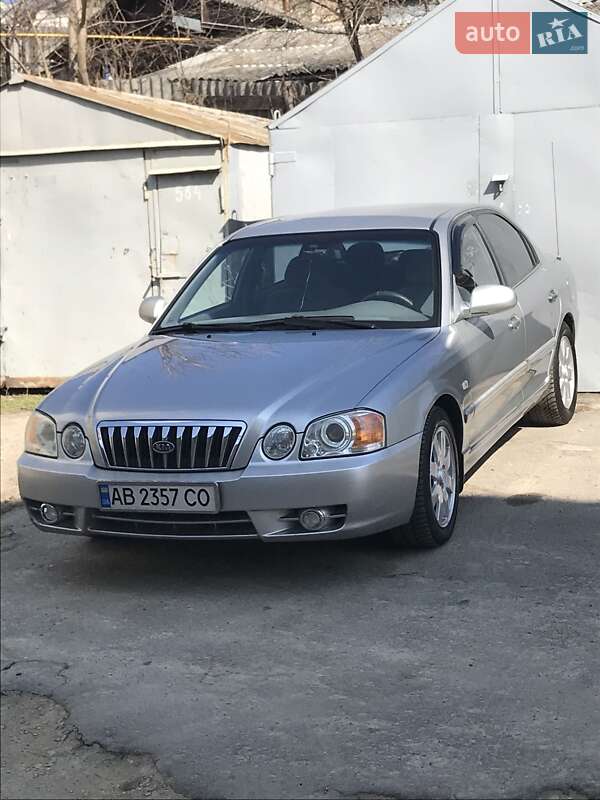 Седан Kia Magentis 2003 в Могилев-Подольске