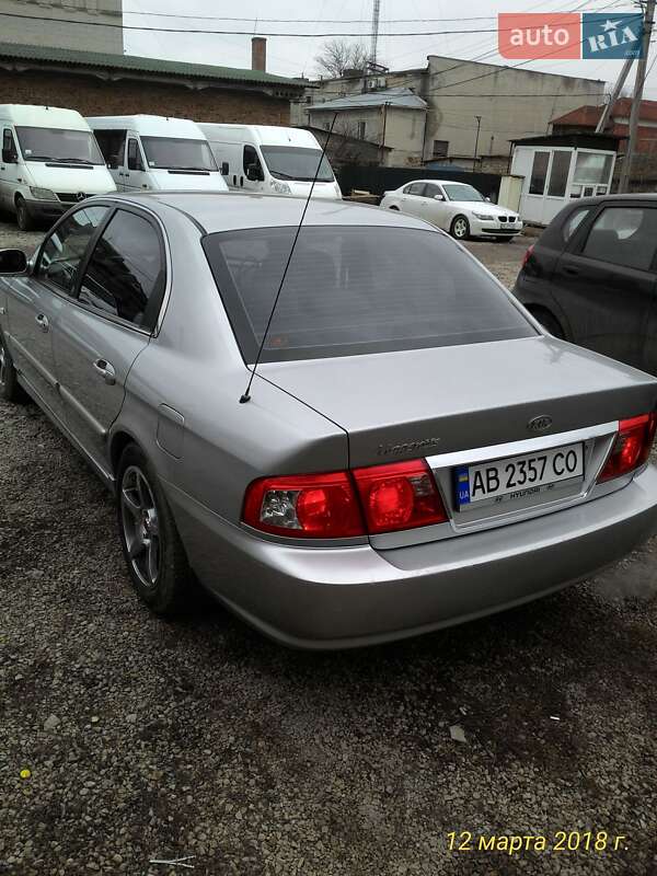Седан Kia Magentis 2003 в Могилев-Подольске