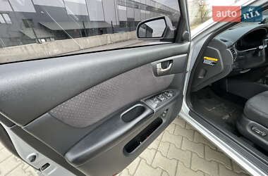 Седан Kia Magentis 2006 в Ивано-Франковске