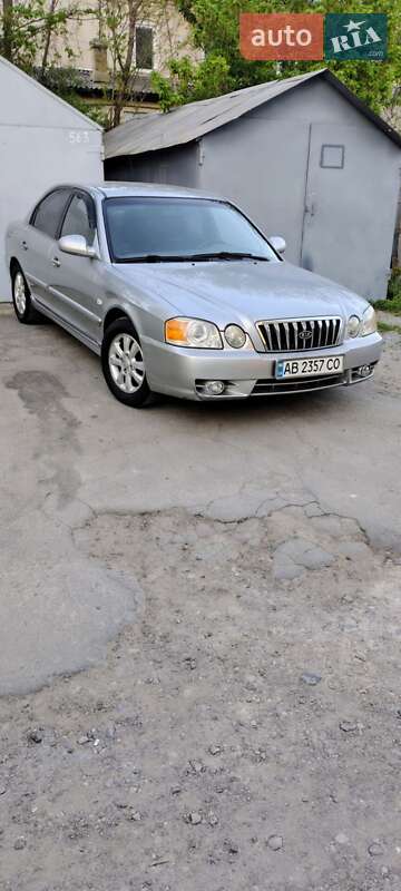 Седан Kia Magentis 2003 в Могилев-Подольске