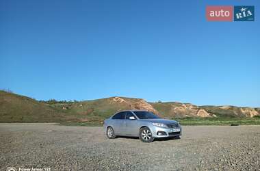 Седан Kia Magentis 2009 в 