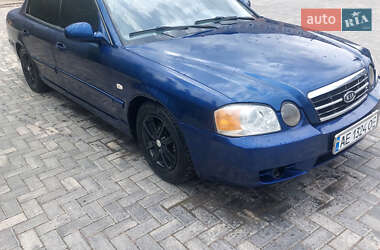 Седан Kia Magentis 2004 в 