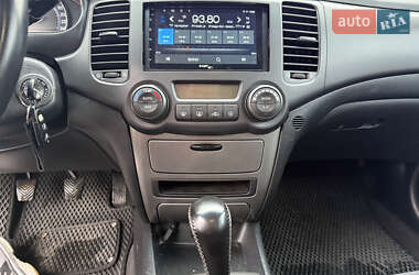 Седан Kia Magentis 2006 в 