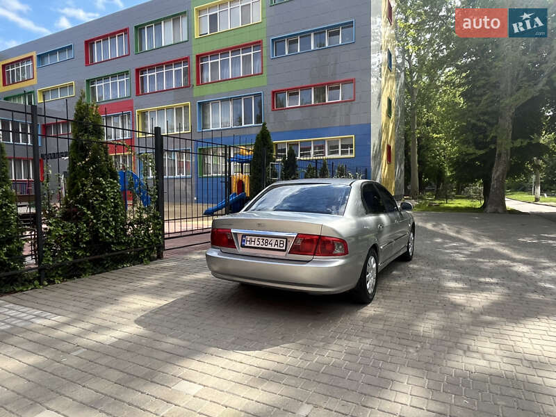 Седан Kia Magentis 2002 в Одессе
