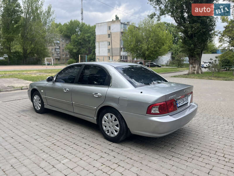 Седан Kia Magentis 2002 в Одессе