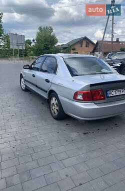 Седан Kia Magentis 2003 в 