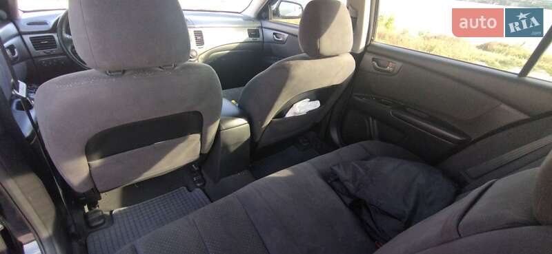 Седан Kia Magentis 2009 в Днепре