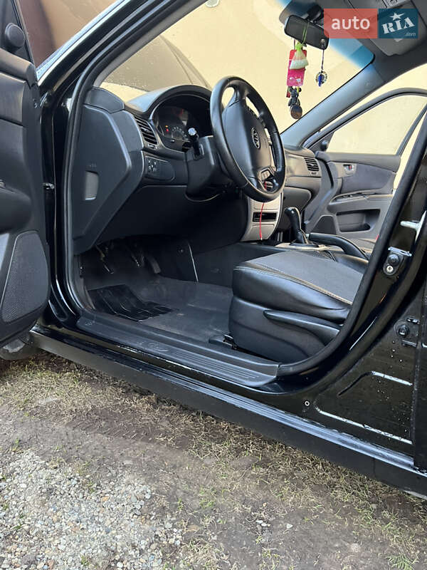 Седан Kia Magentis 2007 в Львове