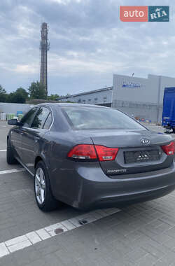Седан Kia Magentis 2009 в 