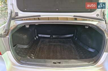 Седан Kia Magentis 2009 в 