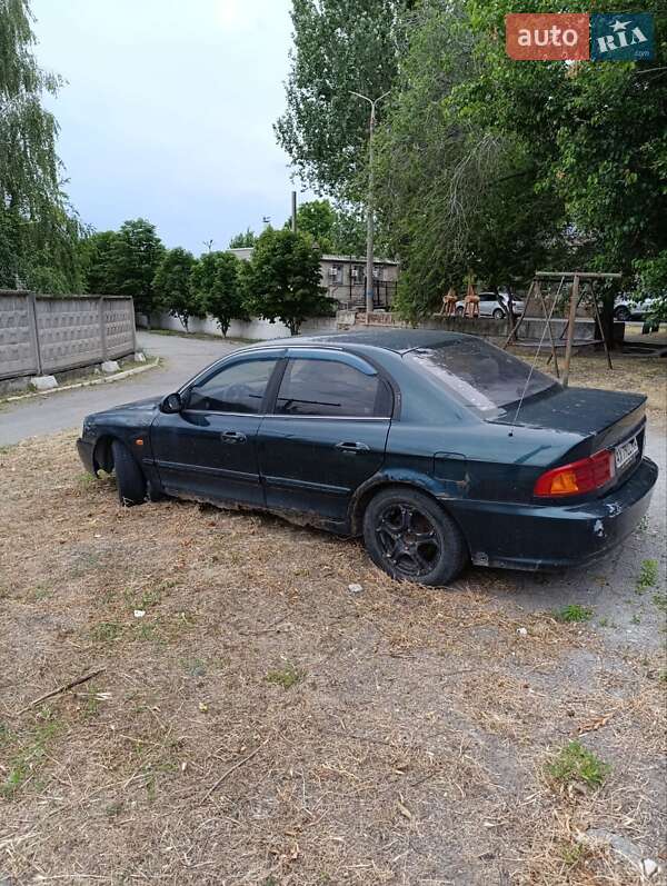 Kia Magentis 2001