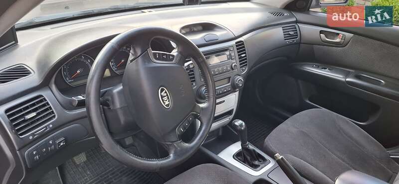 Седан Kia Magentis 2007 в Бузовій