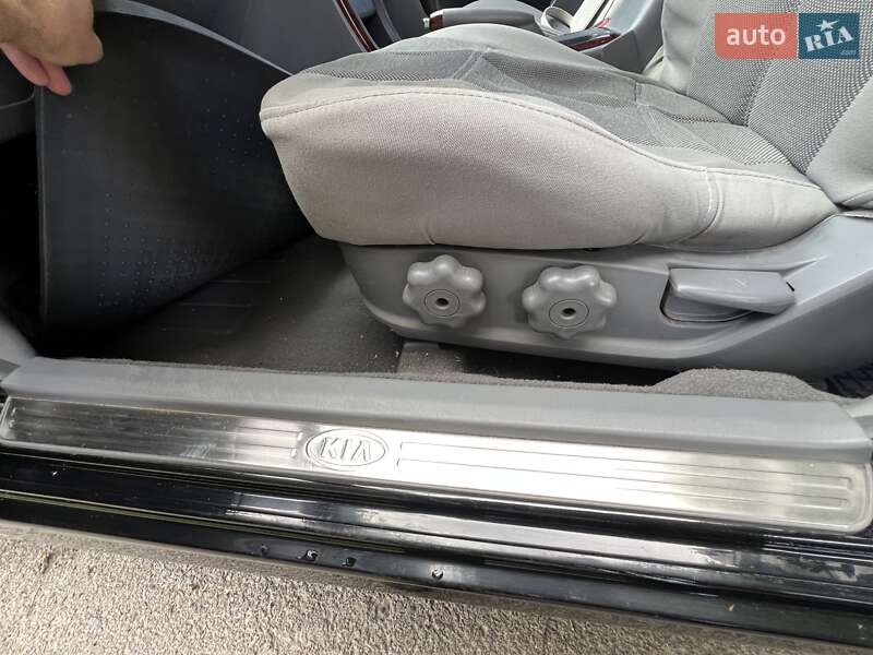Седан Kia Magentis 2004 в Луцке