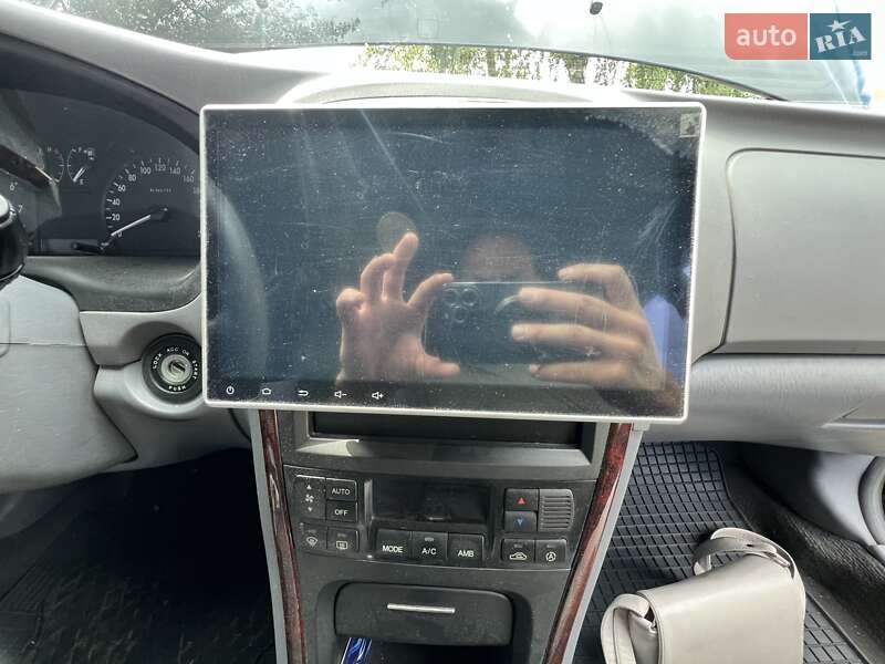 Седан Kia Magentis 2004 в Луцке
