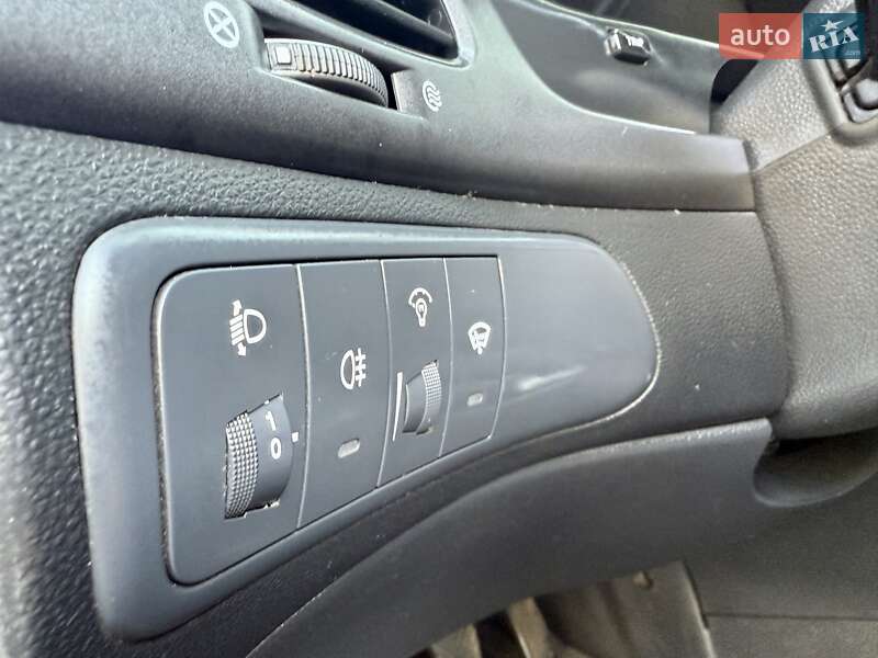 Седан Kia Magentis 2008 в Одессе