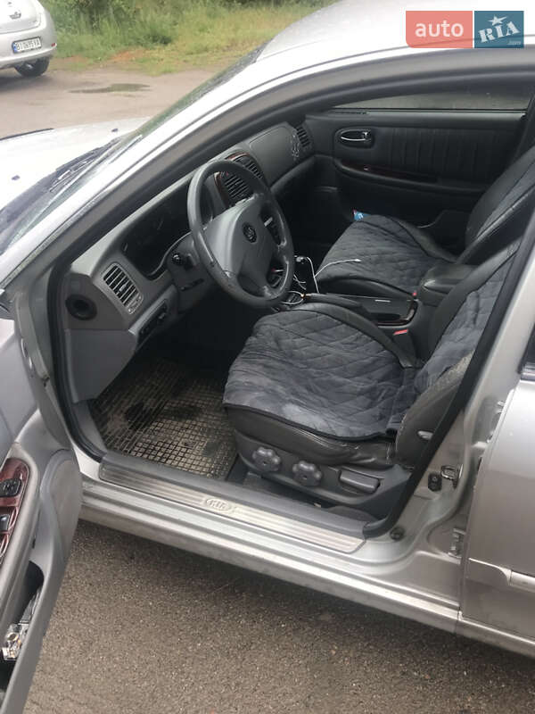 Седан Kia Magentis 2004 в Кременчуці