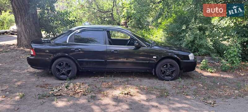 Седан Kia Magentis 2006 в Днепре