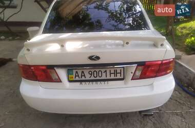 Седан Kia Magentis 2001 в Звенигородке