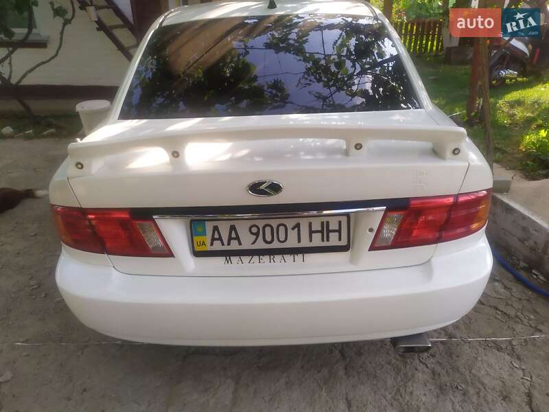 Kia Magentis 2001