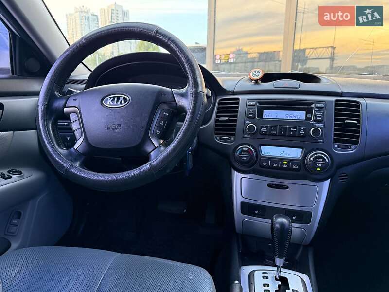 Седан Kia Magentis 2008 в Києві