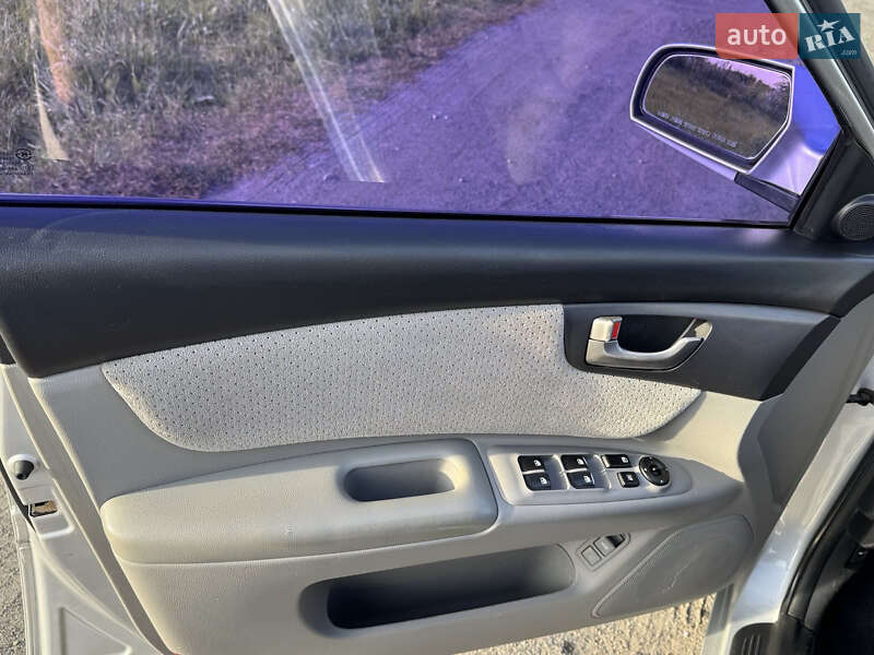 Седан Kia Magentis 2008 в Києві