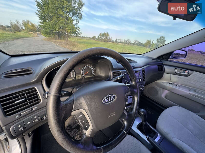 Седан Kia Magentis 2008 в Києві
