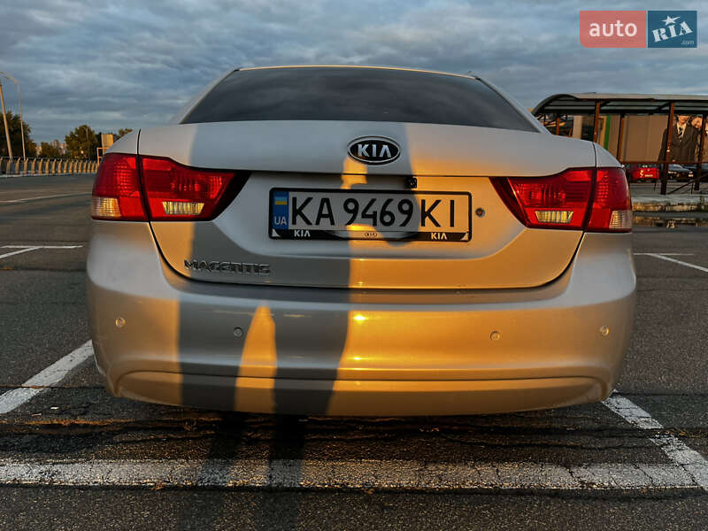 Седан Kia Magentis 2008 в Києві