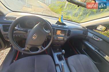 Седан Kia Magentis 2006 в  фото 9 Седан Kia Magentis 2006 в