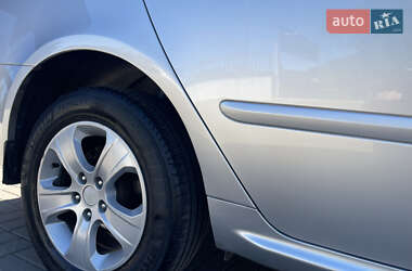 Седан Kia Magentis 2009 в 