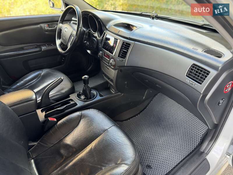 Седан Kia Magentis 2009 в Днепре