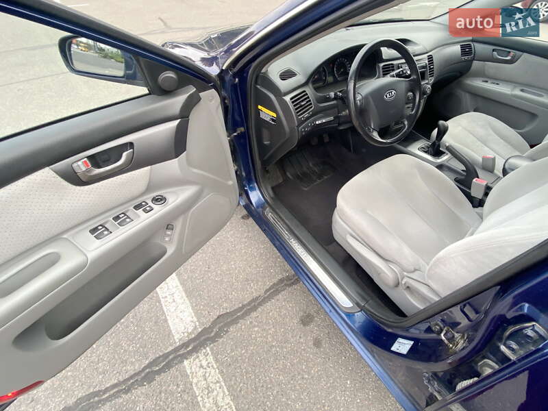 Седан Kia Magentis 2006 в Киеве