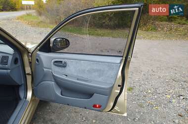 Седан Kia Magentis 2003 в  фото 17 Седан Kia Magentis 2003 в