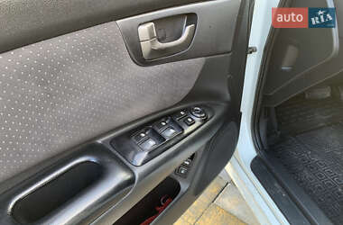 Седан Kia Magentis 2009 в 