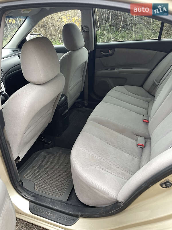 Седан Kia Magentis 2008 в Тальном