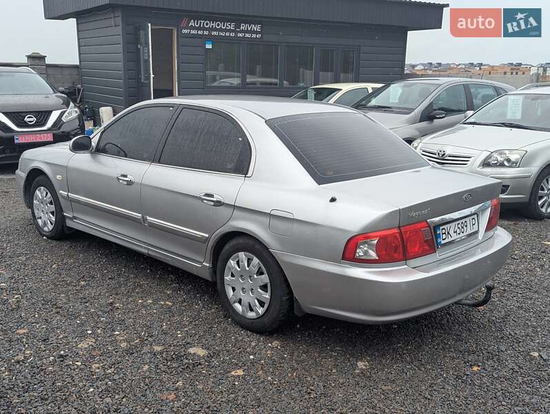 Седан Kia Magentis 2006 в Ровно