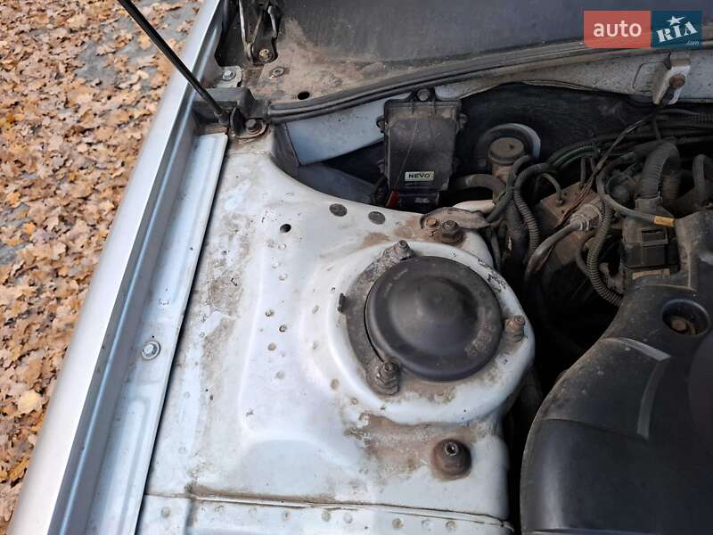 Седан Kia Magentis 2003 в Полтаві