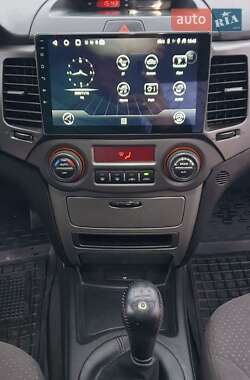 Седан Kia Magentis 2008 в Киеве