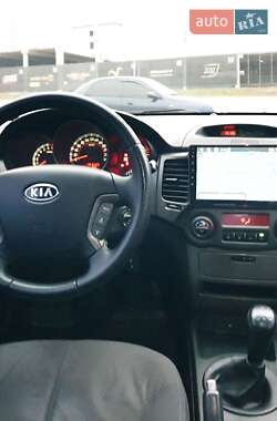 Седан Kia Magentis 2008 в Киеве