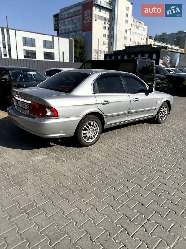 Седан Kia Magentis 2005 в Киеве