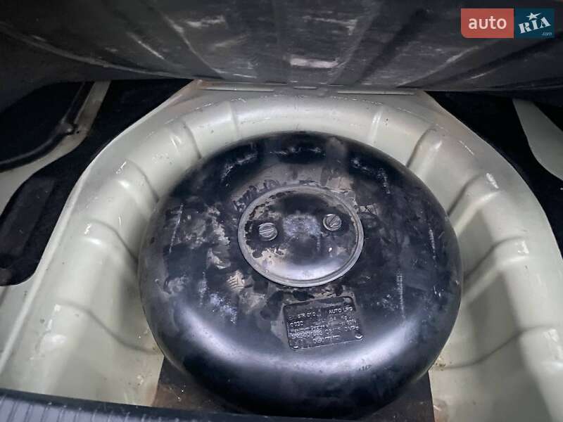 Седан Kia Magentis 2008 в Киеве