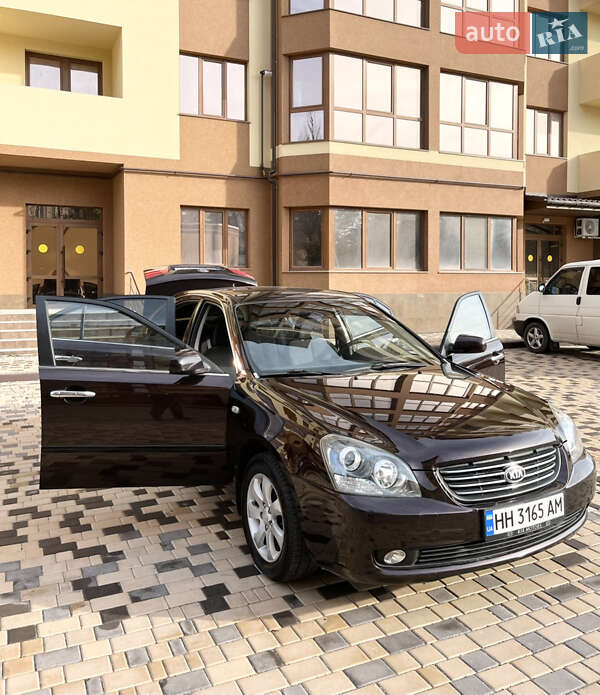 Седан Kia Magentis 2007 в Измаиле